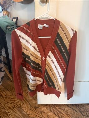 Rust Plaid V-Neck Button Cardigan Sweater 60s- early 70s